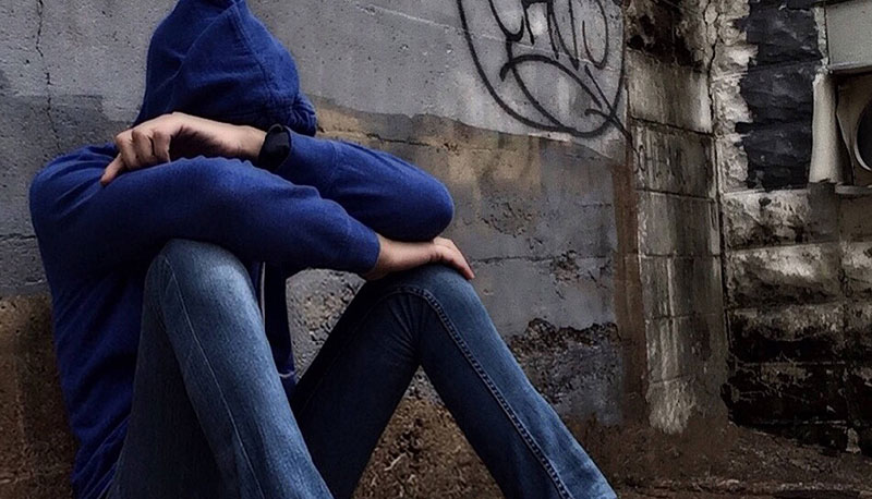 Branco abusa di un 13enne con disabilità: tutti minorenni