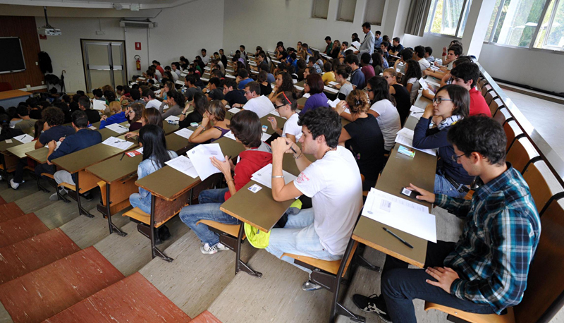 Università: la carica dei 67mila per Medicina Università: la carica dei 67mila per Medicina