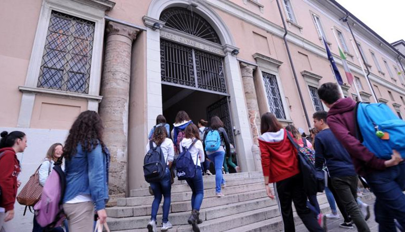 Ma quali studenti accompagnati! Alle medie più del 60% torna da solo