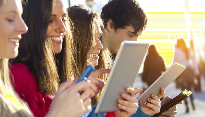 Facebook apre la sua "scuola" per le competenze digitali a Roma: ecco Binario F