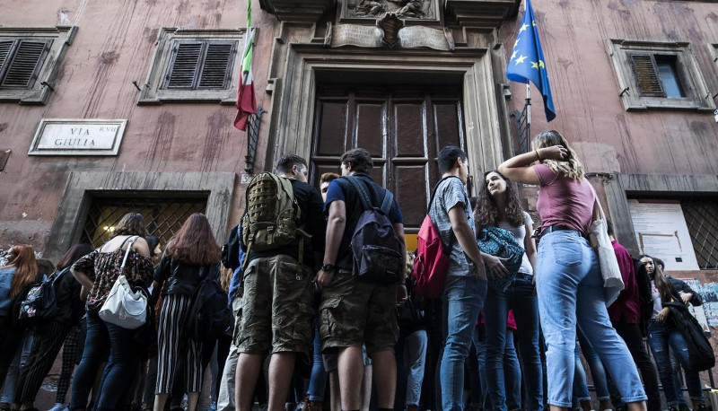 Liceo Virgilio? Non facciamolo diventare il "caso Weinstein" della scuola