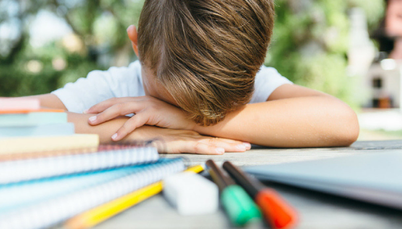 Primo giorno di scuola, e i compiti delle vacanze? Lasciati a metà
