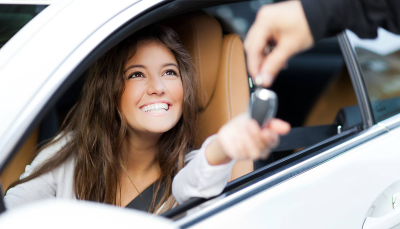 La tua prima automobile: guida all’acquisto per neopatentati