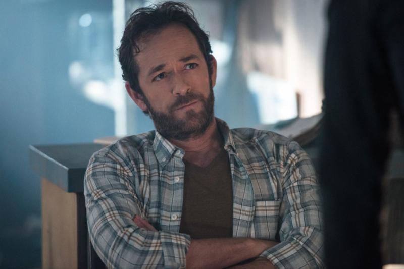 Da Beverly Hills 90210 a Riverdale, i messaggi degli attori per Luke Perry