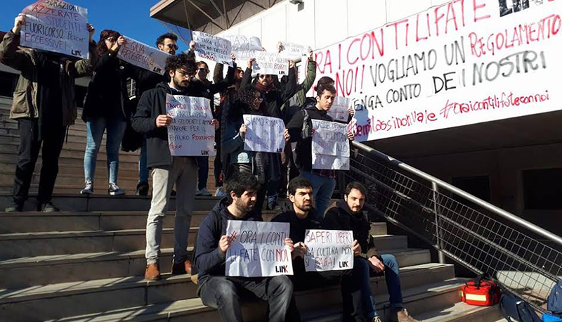 Università: aumentano le tasse, studenti in protesta