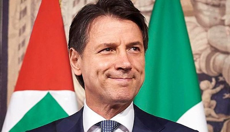 Fase 2 e "congiunti", i social si scatenano: post e meme memorabili