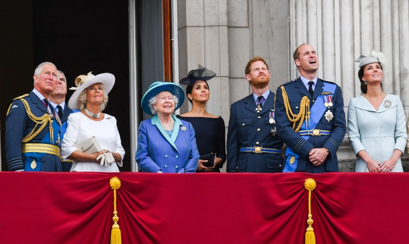 Come Harry e Meghan: tutti i reali che hanno lasciato il titolo