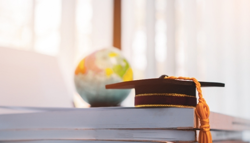 Università, a 94 anni si laurea per la terza volta