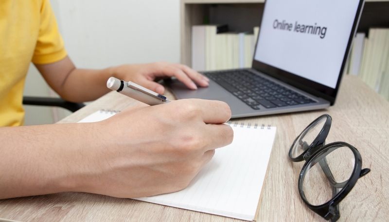 Nuovo DPCM, cosa succede all’Università? Le parole di Manfredi