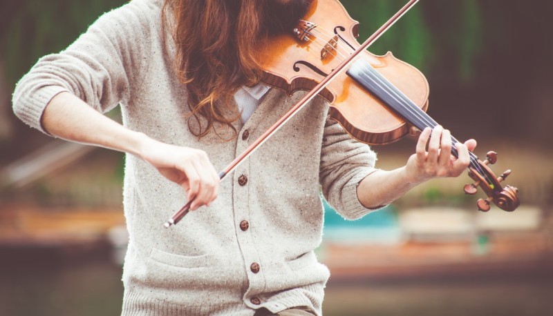 Bonus Musica 2021, le agevolazioni per chi impara la musica: cos’è e chi può richiederlo