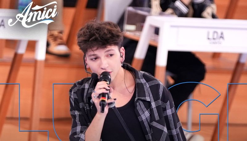Amici 2021, Vivo di Luigi: il testo