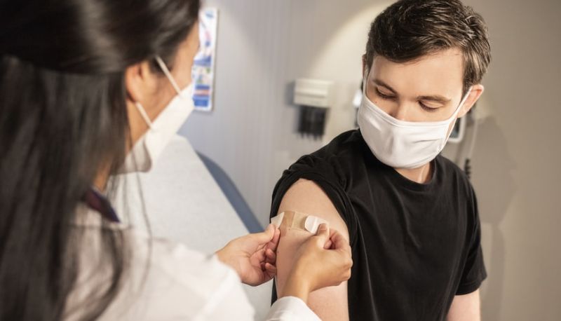 Anche tu hai litigato con qualcuno a causa del vaccino? Non sei il solo