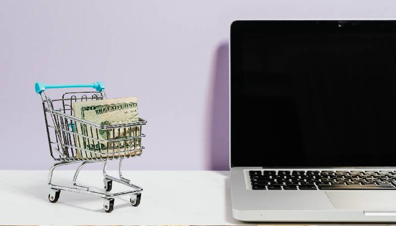 Cyber Monday: che cos’è, quanto dura e perché si chiama così