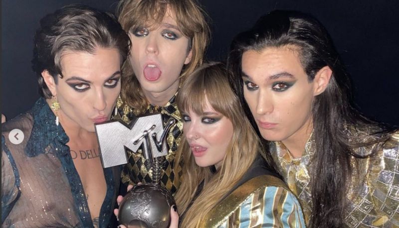 I Maneskin vincono anche gli MTV Music awards 2021