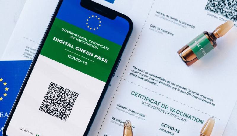 Super Green pass: dove serve il vaccino e dove basta il tampone