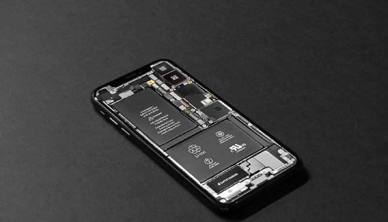 Come salvare la batteria del tuo cellulare e farla vivere più a lungo
