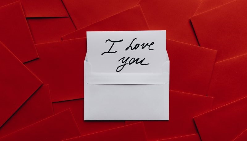Cerchi frasi di San Valentino originali? Scopri i 6 modi di dire ti amo in inglese