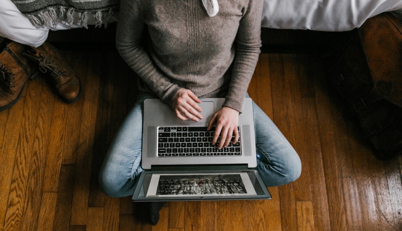 Sesso e giovani: più pornografia online e meno relazioni a causa della pandemia
