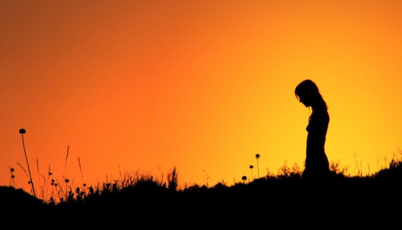 Dal terrore della bilancia ai pasti senza sosta: la storia di Rachele che combatte contro la bulimia nervosa