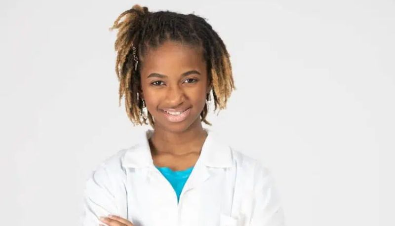 Diplomata a 12 anni, a 13 anni studia già al college: ora è ammessa alla facoltà di medicina in una nuova università