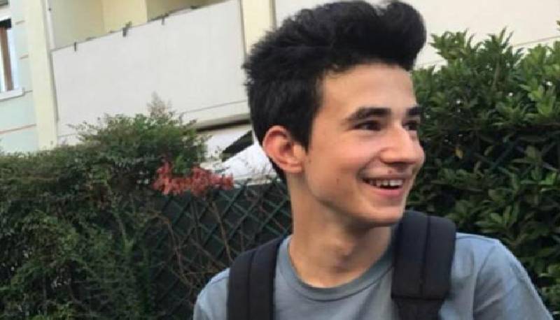 Muore a 22 anni per meningite, università gli riconosce gli studi