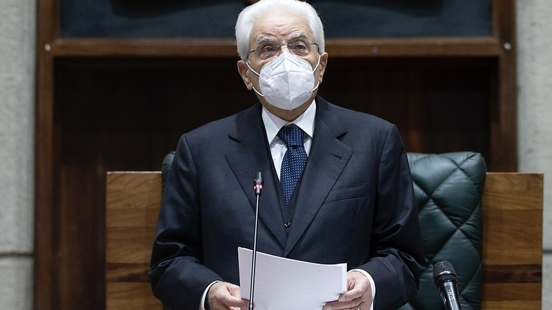 Perché Draghi si è dimesso e cosa è successo con Mattarella (spiegato in modo semplice)
