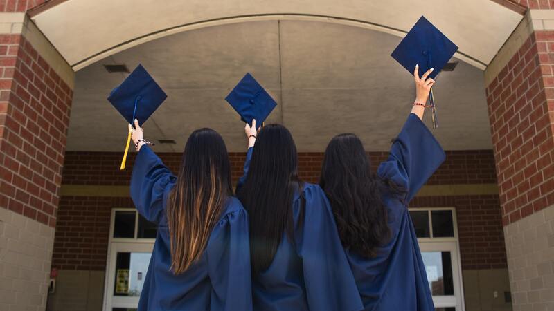 Università, calano le immatricolazioni. La ministra Messa: "In Italia troppi Neet, dobbiamo attrarli"