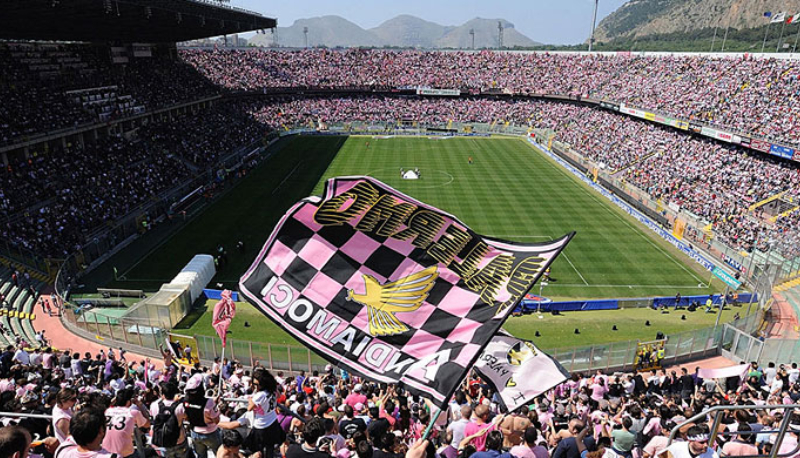 Agli studenti universitari sconti per l’abbonamento allo stadio: succede a Palermo
