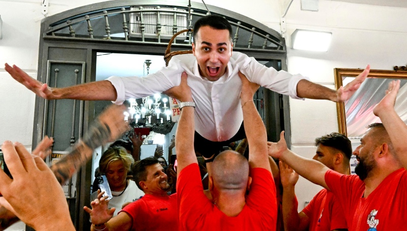 Elezioni 2022, da "Dirty dancing" a "Ciao ragazzi, eccomi qua!": i momenti social più cringe