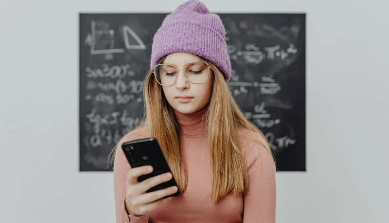 Lontani dallo smartphone per un giorno, il 6 maggio torna il Disconnect day