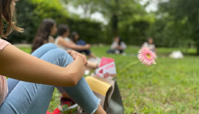 Flavia a 14 anni scopre di avere l’endometriosi: "E’ stato come se tutto il mondo non credesse a me e ciò che dicevo di provare"