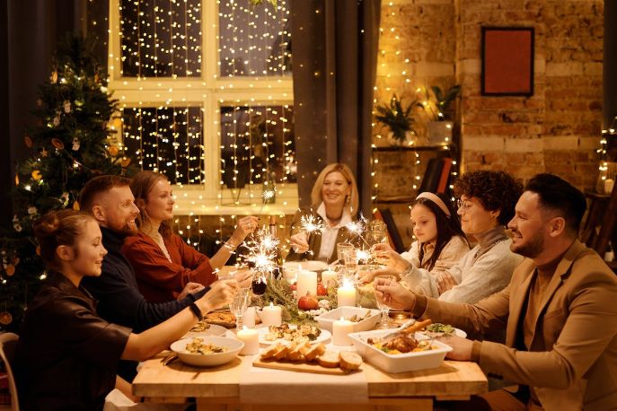 Natale 2022, cosa rispondere alle frasi dei parenti invadenti?