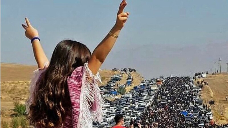 Iran, prima condanna a morte per le proteste e nuove sanzioni UE: cosa sta succedendo