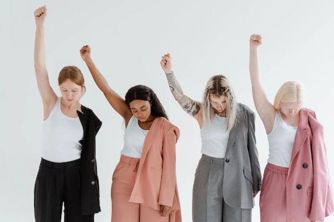 Il 25 Novembre diventa la "Giornata contro le donne": la gaffe di un Comune diventa virale
