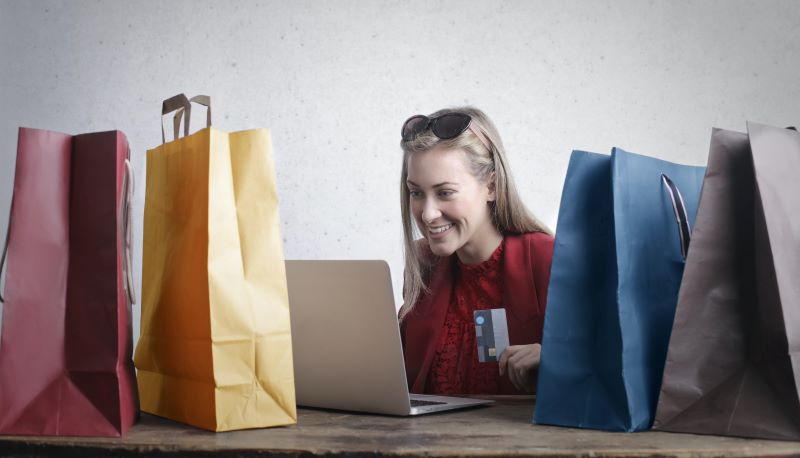 Oggi 5 gennaio iniziano i saldi: i consigli migliori per fare affari