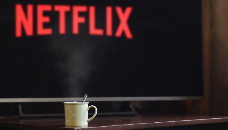 Netflix, la condivisione delle password a pagamento arriverà già nel 2023