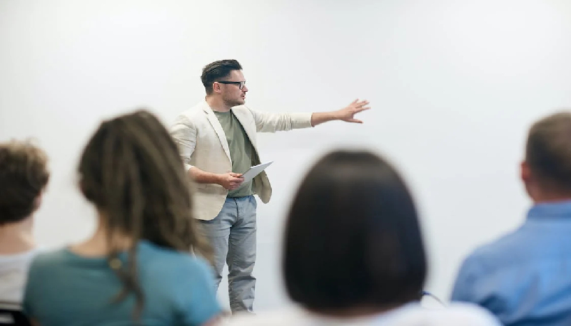 Prof insegna per 5 anni all’Università senza il titolo: indagato per truffa