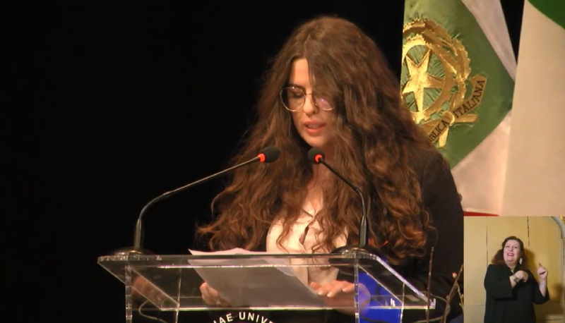 Università, studentessa a Ferrara parla di fronte a Mattarella: "Sistema malato, basta suicidi"