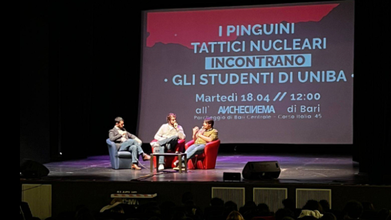 I Pinguini Tattici Nucleari all’Università di Bari: Riccardo Zanotti ed Elio Biffi docenti per un giorno