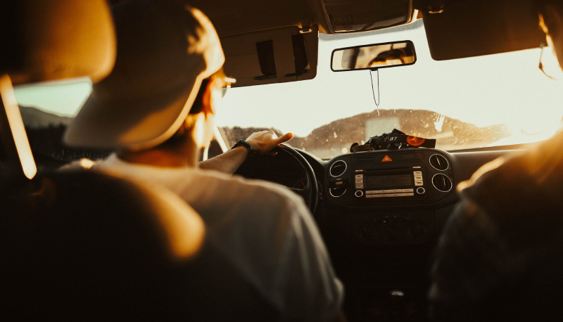 Non potranno trasportare più di un passeggero dopo la mezzanotte: la nuova proposta per under 21 e neopatentati