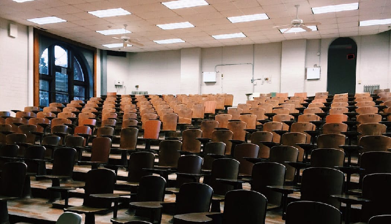Aggressioni e rapine vicino l’università, lo sfogo dello studente: "Vorrei girare nei dintorni del campus senza temere per la mia vita"