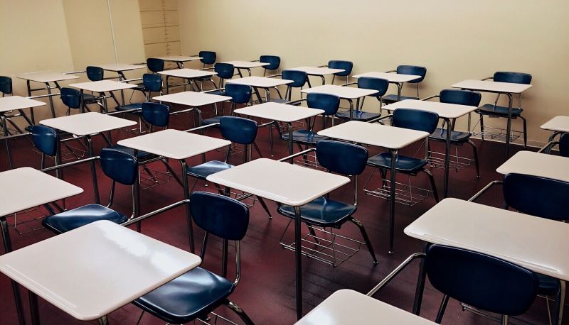 Università di Bologna, prof minacciata: "Ora vattene dal dipartimento, puoi farti male"