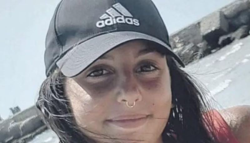 Noemi a 19 anni nel suo primo giorno da bagnina salva la vita a 5 persone