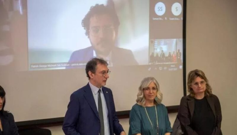 Patrick Zaki si è laureato con 110 e lode all’Università di Bologna