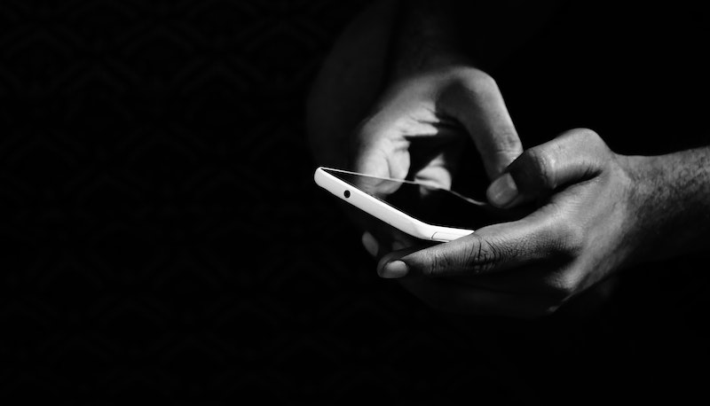 Festa 18 anni a Fiuggi, maltrattano e uccidono una capretta e postano il video sui social