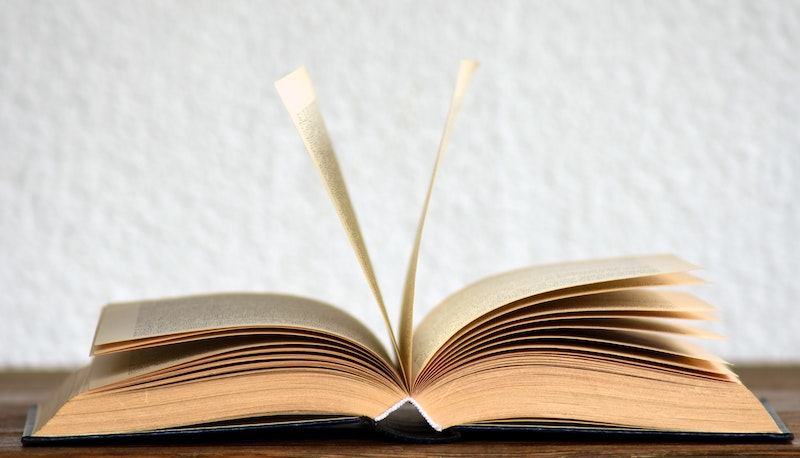 Romanzo nel cassetto? Come proporsi a una casa editrice