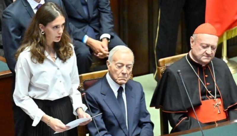 Chi è Sofia May, la nipote di Giorgio Napolitano che ha parlato al funerale