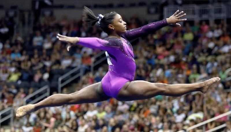 Cos’è lo Yurchenko doppio carpio, il salto impossibile di Simone Biles