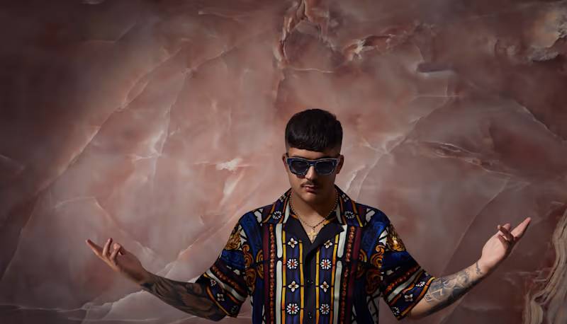 Chi è Geolier, il rapper del momento