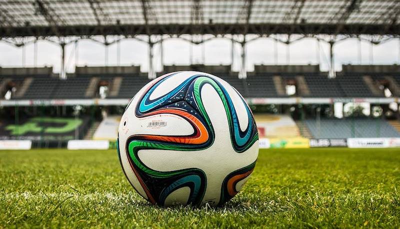 Champions League, dove vedere in tv Milan-Psg e Lazio-Feyenoord